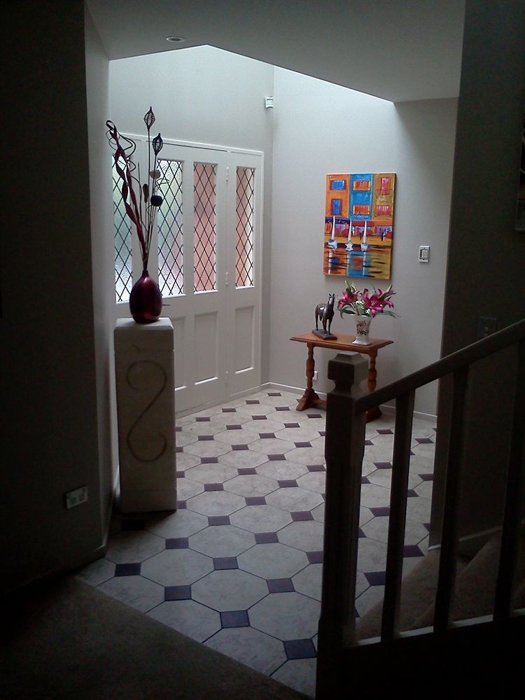 St James Bed And Breakfast Κράισττσερτς Εξωτερικό φωτογραφία